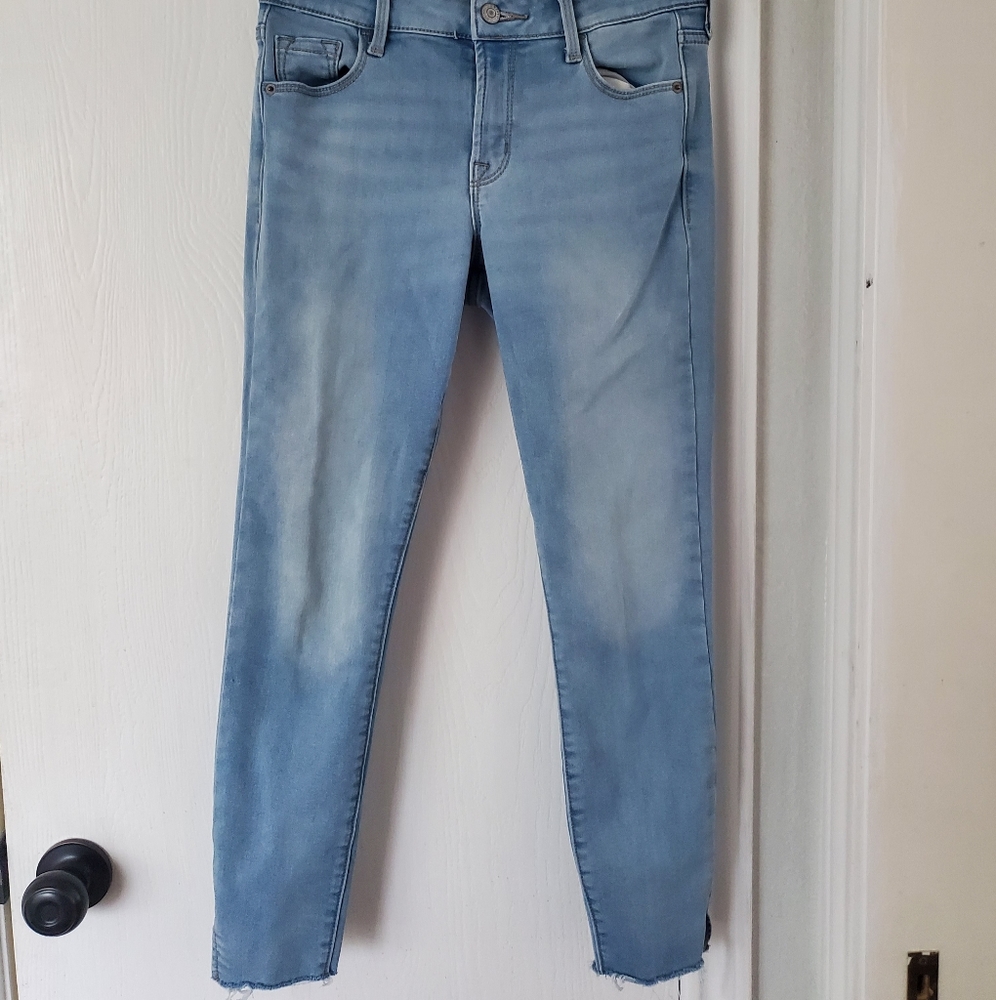 Old Navy High Waisted Built-In Warm Rockstar Super Skinny Jeans Size 2